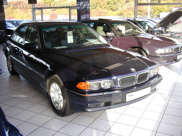 BMW 740iA 2000 (100)